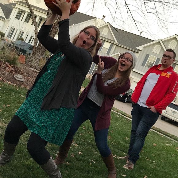 Meet your Posher, Marissa - Picture 1 of 1